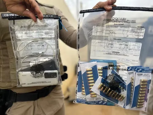 
					PM investigado por venda de armas para facções é preso na Bahia
				
				