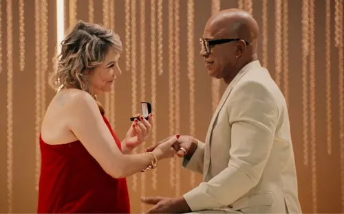 
					Participante de 'Casamento às Cegas' é acusado de agredir mulher
				
				