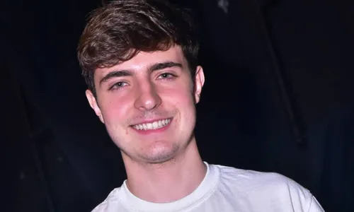 
					Filho de Gugu toma decisão radical para seguir carreira do pai
				
				