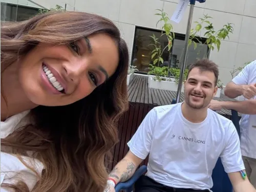 
					Patrícia Poeta se emociona com alta do filho após susto em internação
				
				