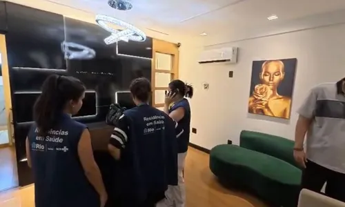 
					Polícia fecha clínica de Rayane; funcionária da atual de Belo é presa
				
				