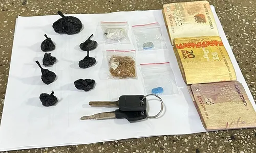 
					Polícia prende suspeito de tráfico de drogas em Teixeira de Freitas
				
				
