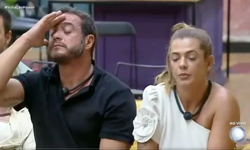 
				
					'Power Couple': esposa de Dhomini polemiza com acusação contra Carol
				
				