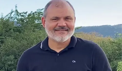 
				
					Prefeito alvo de operação da Polícia Federal é solto após pagar fiança
				
				