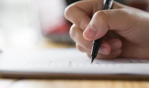 
					Prefeitura abre concurso público com salários de até R$ 4 mil na Bahia
				
				