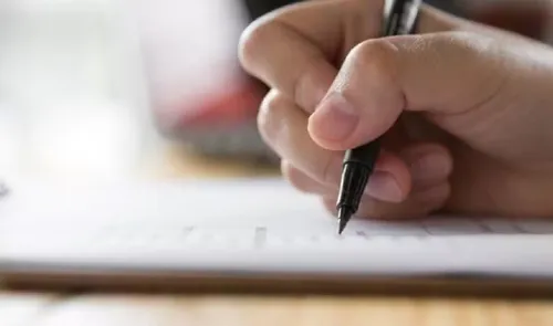 
					Prefeitura de Jequié abre concurso com salários de até R$ 4,1 mil
				
				