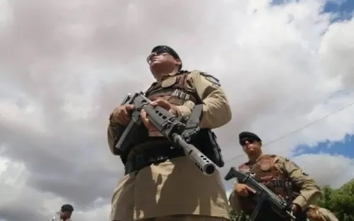 
					Prefeitura na BA indica que cidadãos não saiam de casa após tiroteio
				
				