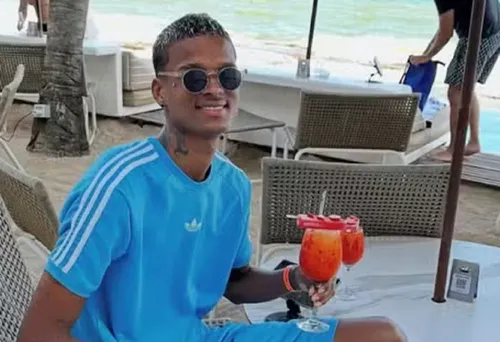 
					Preso por aplicar golpes em gays ameaçou jogar vítima da janela na BA
				
				