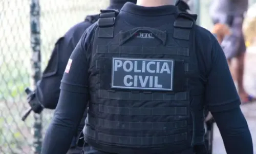
					Homem é preso por suspeita de ajudar filho a matar idoso na Bahia
				
				