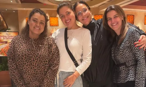 
				
					Preta Gil revela detalhes de tratamento milionário e Ivete reage
				
				