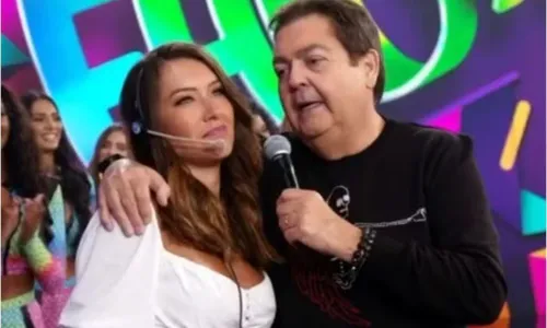 
					Quem é Daia de Paula, affair do filho de Faustão e ex de Caio Castro
				
				