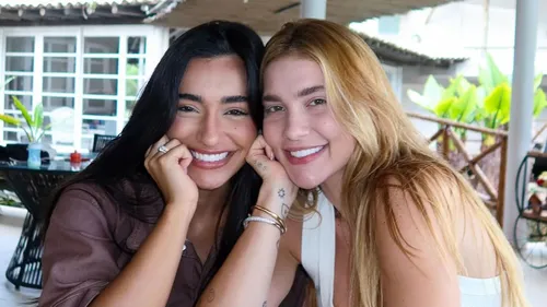 
					Quem é Duda Freire, amiga de Virginia que teve o pai preso
				
				