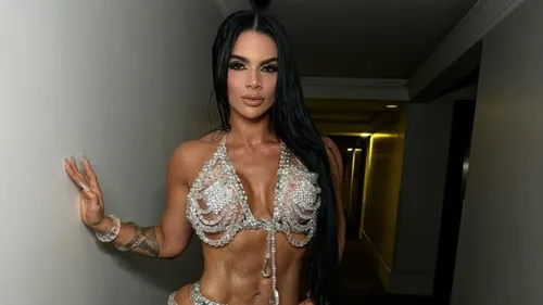 
					Quem é Raissa Souza, carnavalesca que quebrou 6 costelas para desfile
				
				