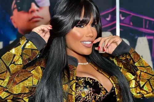 
					Quem é Theila Sabrina? Affair de Carlinhos Maia é acusada de golpe
				
				