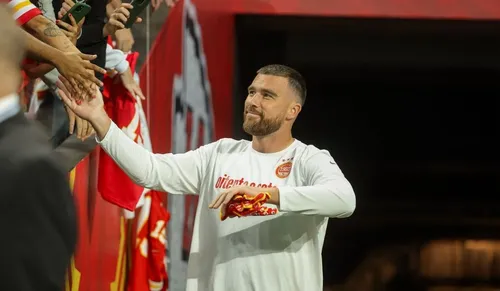 
					Quem é Travis Kelce, que fez Taylor Swift voltar ao Brasil
				
				