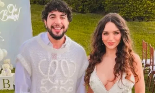 
				
					Rafa Kalimann e Nattan revelam sexo do bebê; saiba qual
				
				