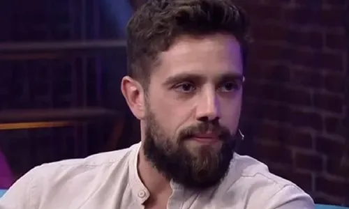 
					João Guilherme debocha da entrada de Rafael Cardoso em 'A Fazenda 17'
				
				