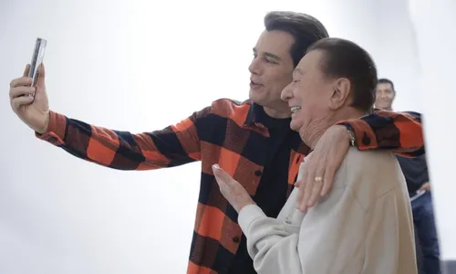 
					Celso Portiolli expõe última conversa com Silvio Santos
				
				