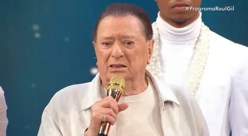 
					Internado, Raul Gil tem estado de saúde atualizado por hospital; veja
				
				