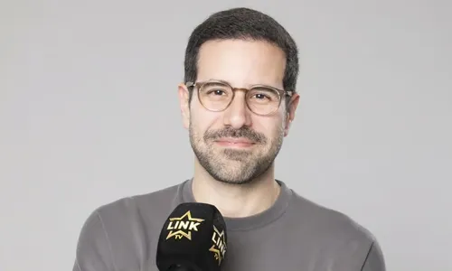   					Record dá rasteira no SBT e contrata Paulo Mathias para 'A Fazenda 17'  				  				