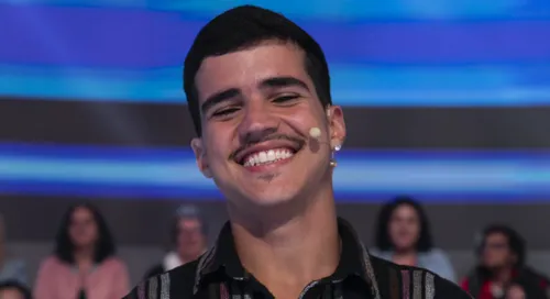 
					Record dá surra no SBT após 'golpe' de Celso Portiolli com Davi Brito
				
				