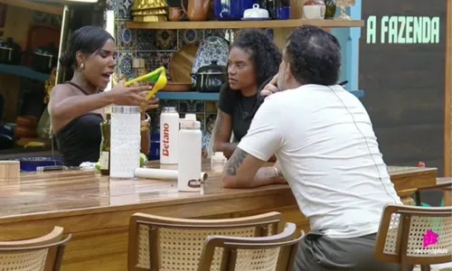 
					Resumo A Fazenda 17: Carol ameaça, Toninho vira piada e Duda detonada
				
				