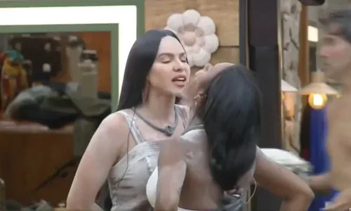 
					Resumo A Fazenda 17: Tamires e Carol brigam, Fernando ameaça e punição
				
				