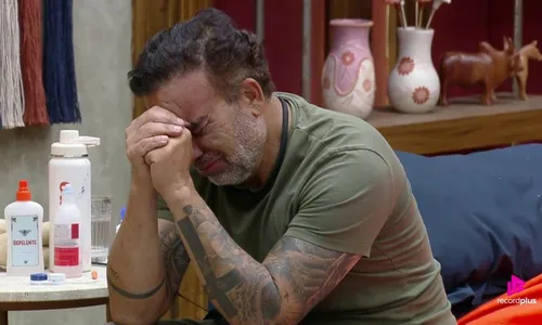 
					A Fazenda 17: Fabiano chora e se culpa por expulsão de Créo; VÍDEO
				
				