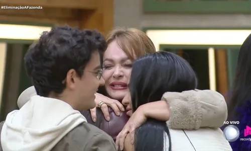 
					Resumo A Fazenda: Fernando revoltado, Carol se arrepende e Saory treta
				
				