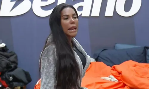 
					Resumo A Fazenda: Rayane ameaça, Carol se revolta e Tamires bate-boca
				
				