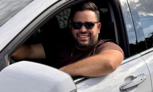 
					Ex-BBB Michel revela quanto ganha como motorista: 'Mais que professor'
				
				