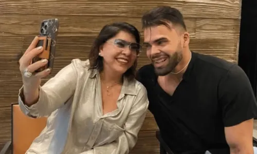   					Roberta Miranda cita 'hipocrisia' em críticas ao namorado de 24 anos  				  				
