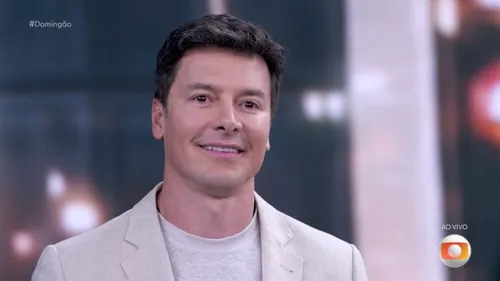 
					Rodrigo Faro abre o jogo sobre tomar lugar de Marcos Mion na Globo
				
				