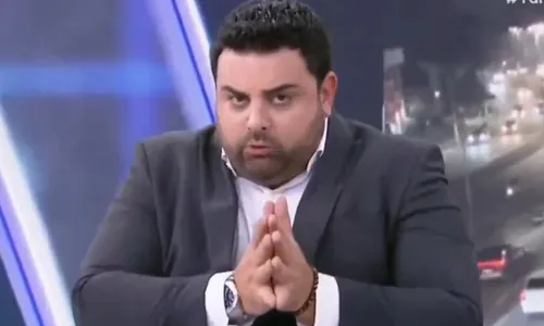 
				
					Celso Portiolli 'alfineta' filha de Silvio Santos após mudanças no SBT
				
				