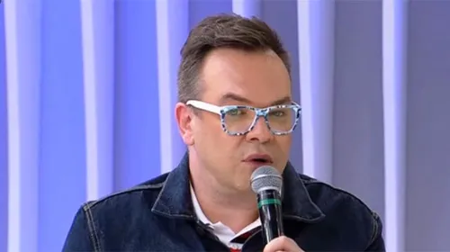 
					Felipeh Campos fecha com rival do SBT e apresentará programa domingo
				
				