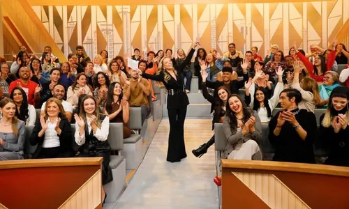 
					Cariúcha e Christina Rocha batem boca no palco do 'Casos de Família'
				
				