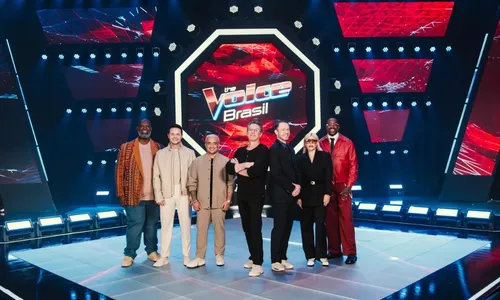 
					Galisteu passa trator em Boninho e 'The Voice Brasil' dá vexame no SBT
				
				