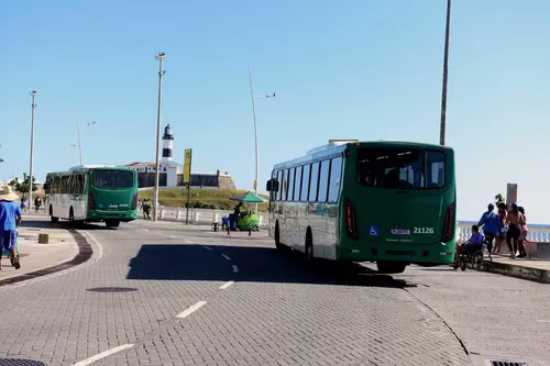   					Salvador reforça frota de ônibus nos fins de semana e feriados  				  				