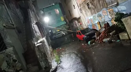 
					Salvador registra em 24 horas o volume de chuva esperado para todo mês
				
				