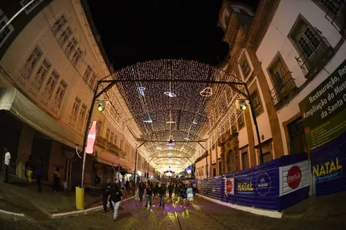 
					Salvador terá corredor de luz inédito e decoração de Natal ampliada
				
				