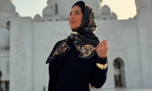   					Scheila Carvalho mostra viagem de luxo com Tony Salles em Dubai  				  				