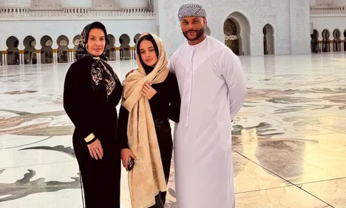   					Scheila Carvalho mostra viagem de luxo com Tony Salles em Dubai  				  				