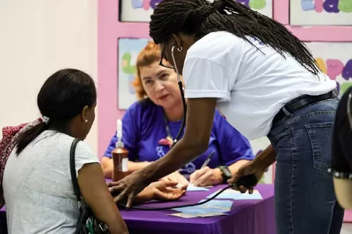 
					Serviços de saúde e bem-estar para mulheres são oferecidos em Salvador
				
				
