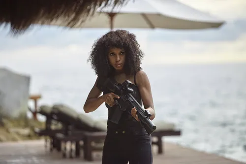 
					'Shadow Force: Sentença de Morte' une ação intensa e drama familiar
				
				