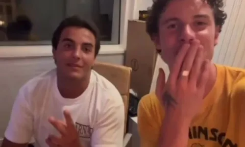 
					Shawn Mendes surge com filho de Ivete Sangalo e manda recado para Vivi
				
				