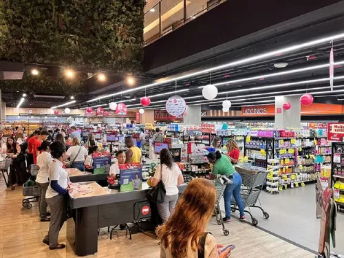 
					Supermercado anuncia 120 vagas de empregos após abertura de unidade
				
				