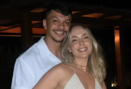 
					Tata Estaniecki toma atitude após Júlio Cocielo anunciar divórcio
				
				