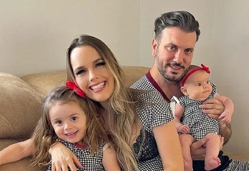 
					Thaeme, da dupla com Tiago, revela que sofreu 6 abortos em 7 anos
				
				