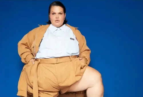 
					Thais Carla surge nas redes após cirurgia bariátrica e explica sumiço
				
				