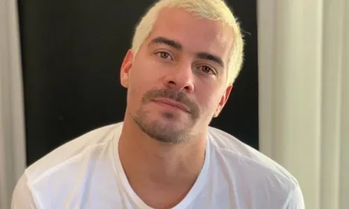 
					Thiago Martins desabafa após problema no pulmão e perder 7 kg
				
				